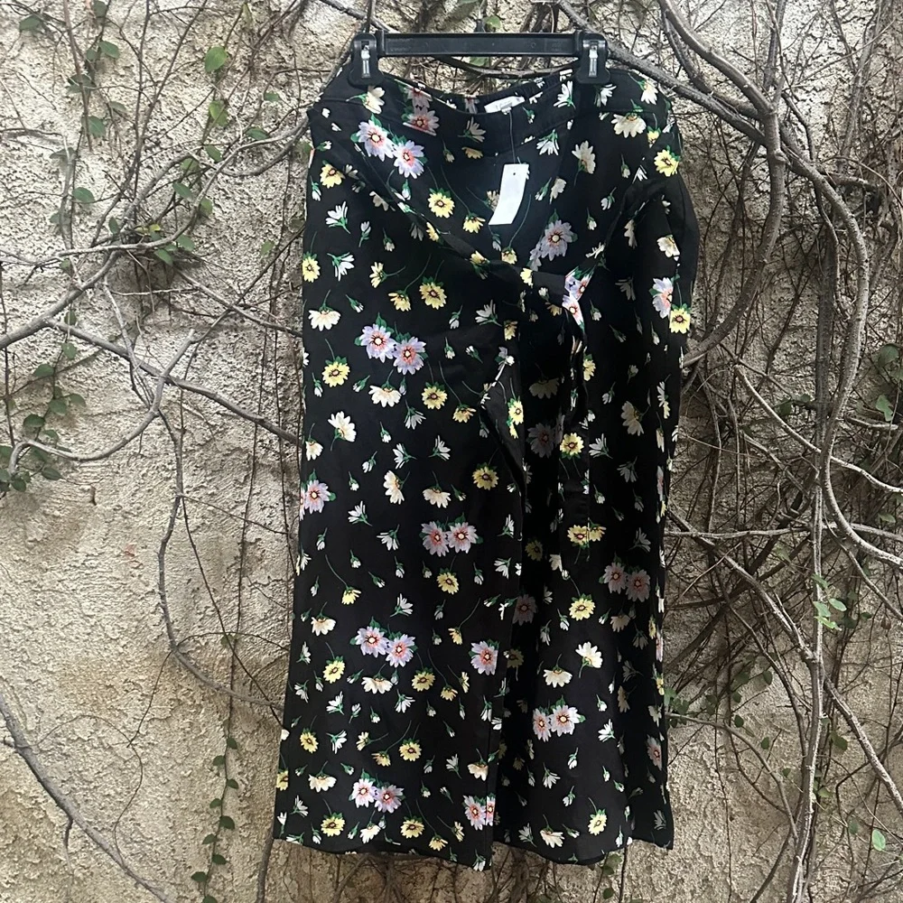 LOFT Black Floral Midi Skirt - Picture 2 of 5
